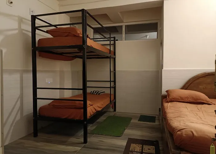 Nirman Homestay 5 Minutes Walk To Beach